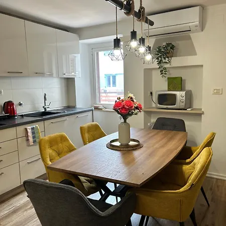 Апартаменты Lighthouse